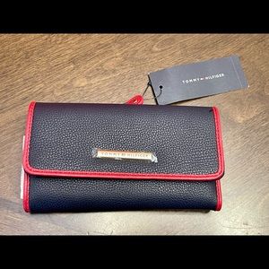 brand new tommy hilfiger clutch/wallet